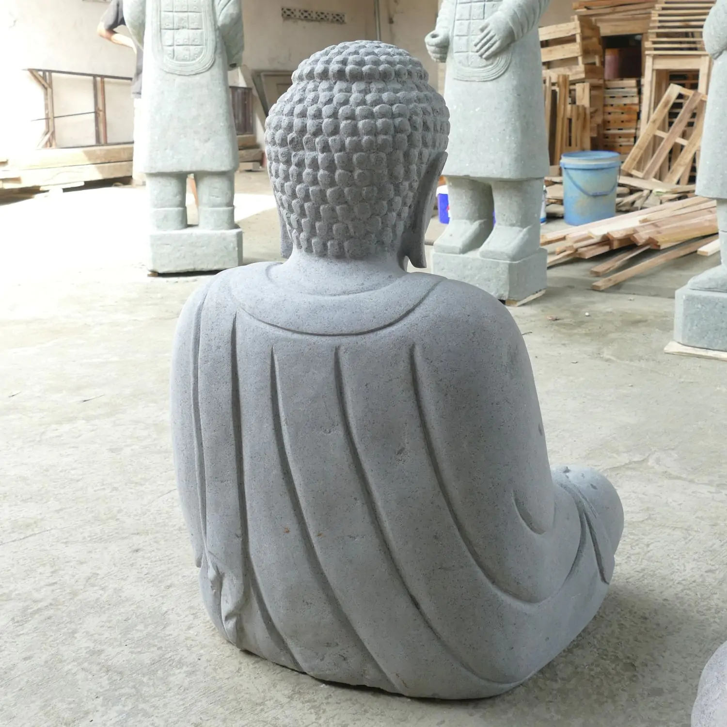  Product image 4 of the product “Seated Japanese Buddha made of Riverstone in Dhyana position - gesture of meditation, H. 86cm ”